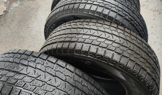 Yokohama Ice Guard SUV G075
245/70 R16