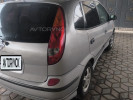 Nissan Almera Tino 2003 года