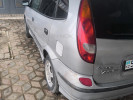 Nissan Almera Tino 2003 года