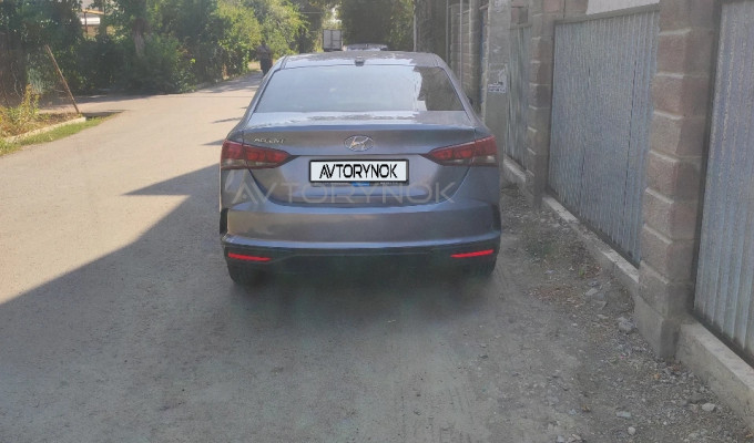 Hyundai Accent 2021 года