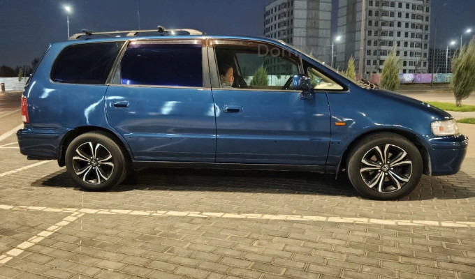 Honda Shuttle 1999 года