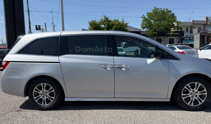 Honda Odyssey 2013 года