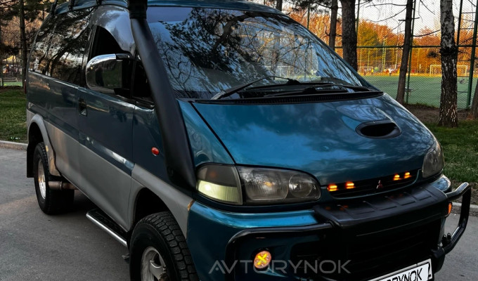 Mitsubishi Delica 1997 года
