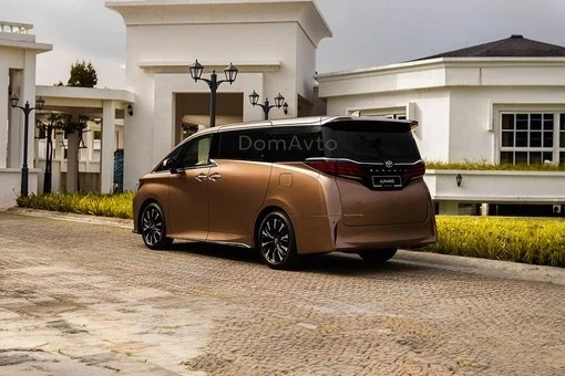 Toyota Alphard 2025 года
