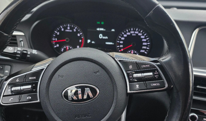Kia K5 2018 года