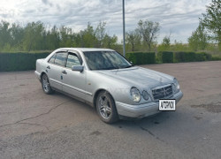 Mercedes-Benz E-Класс 1995 года