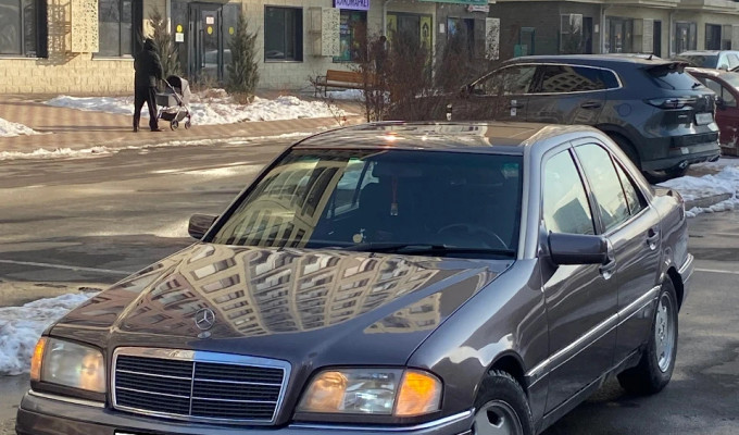 Mercedes-Benz C-Класс 1994 года