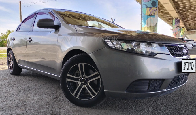 Kia Cerato 2012 года