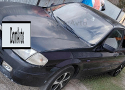 Mazda 323 1999 года