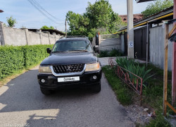 Mitsubishi Montero Sport 2000 года