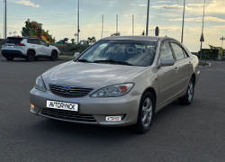 Toyota Camry 2004 года