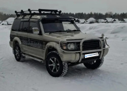 Mitsubishi Pajero 1992 года