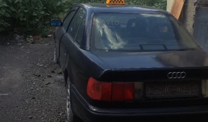 Audi 100 1992 года