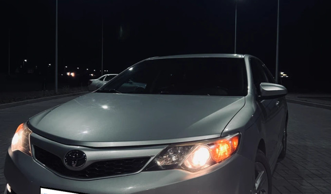 Toyota Camry 2013 года