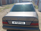 Mercedes-Benz E-Класс 1989 года