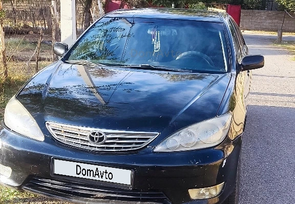 Toyota Camry 2005 года