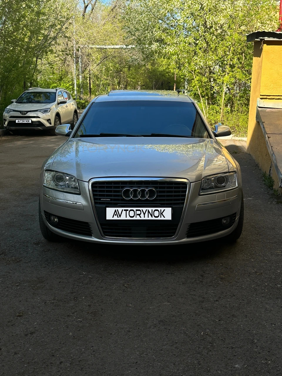 Audi A8, 2005