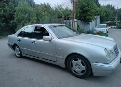 Mercedes-Benz E-Класс 1995 года