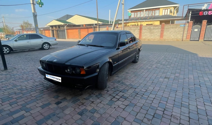 BMW 5 серия 1992 года