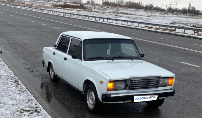 ВАЗ (Lada) 2107 2004 года