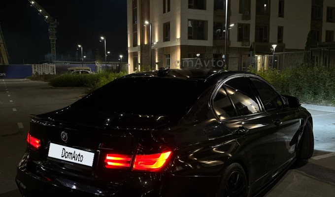 BMW 3 серия 2012 года