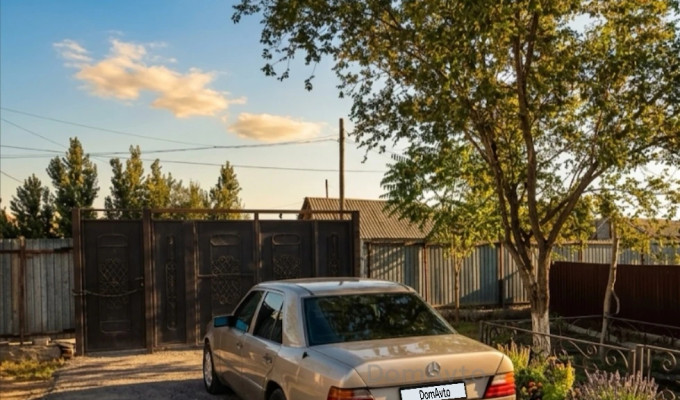 Mercedes-Benz E-Класс 1992 года
