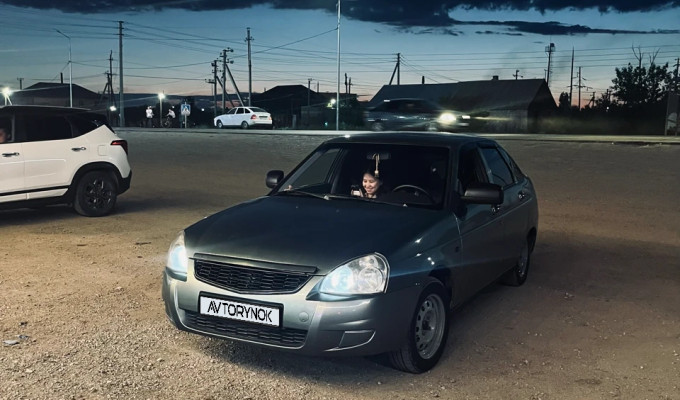 ВАЗ (Lada) Priora 2011 года