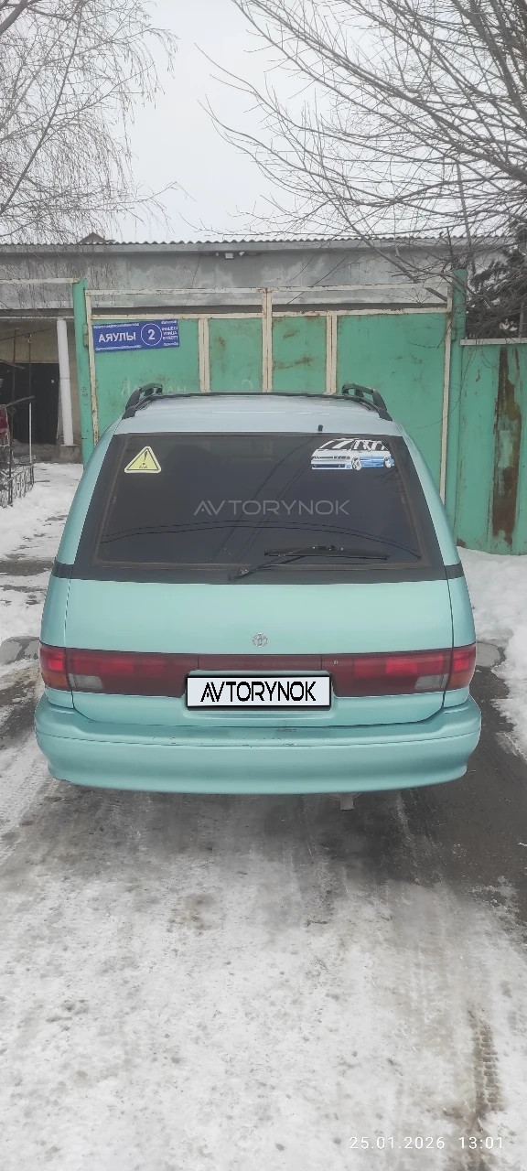 Toyota Previa, 1995