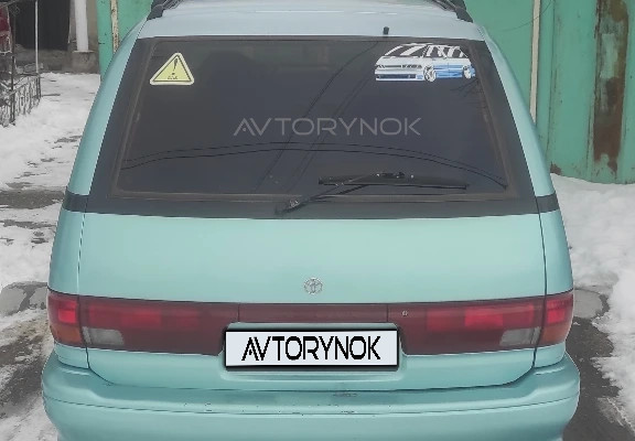 Toyota Previa 1995 года
