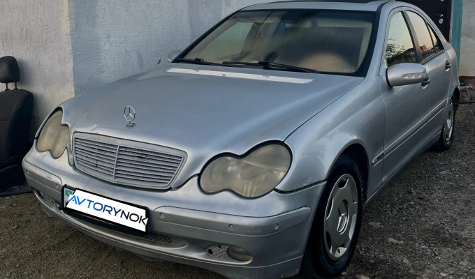Mercedes-Benz C-Класс 2001 года
