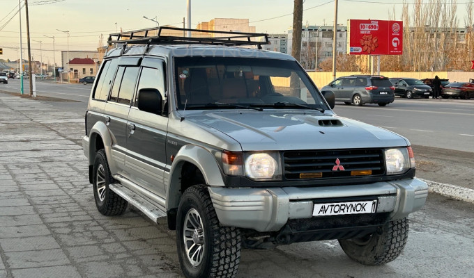 Mitsubishi Pajero 1996 года
