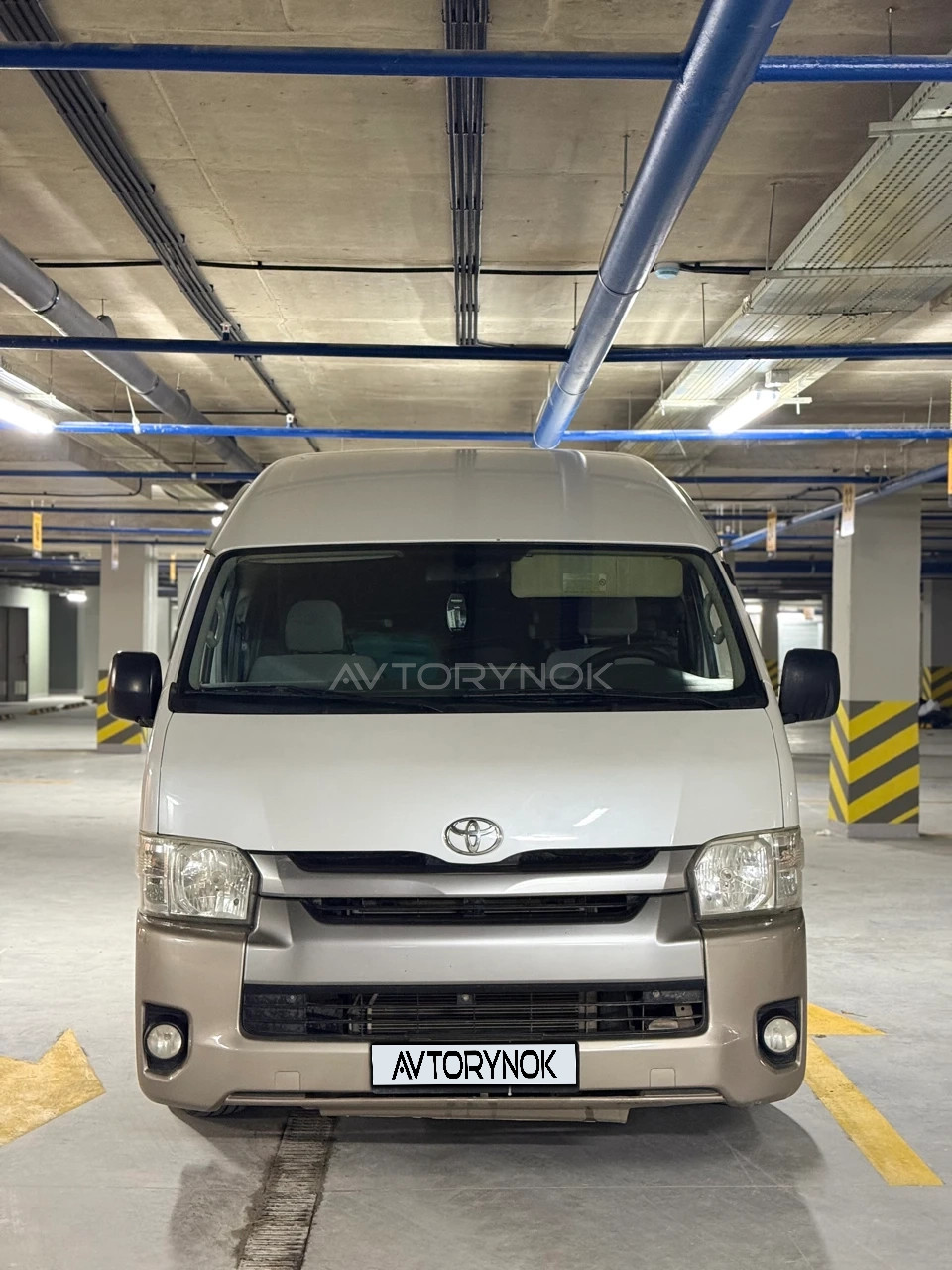 Toyota HiAce, 2014