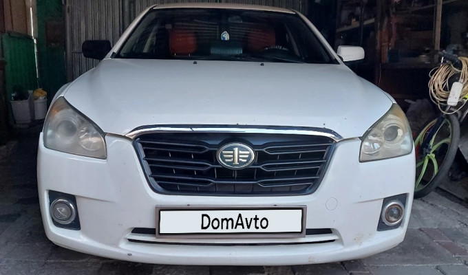 FAW Besturn B50 2013 года