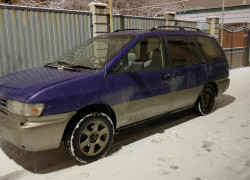 Nissan Prairie 1997 года