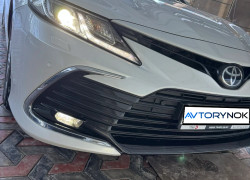 Toyota Camry 2023 года