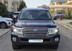 Toyota Land Cruiser 2012 года