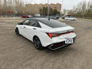 Hyundai Elantra 2024 года
