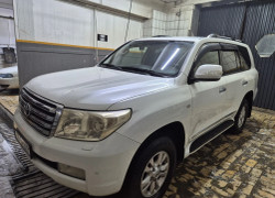 Toyota Land Cruiser 2010 года