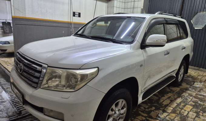 Toyota Land Cruiser 2010 года