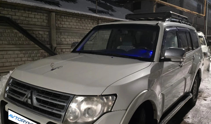 Mitsubishi Pajero 2008 года