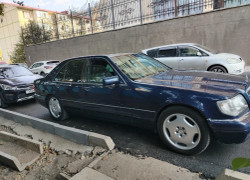 Mercedes-Benz S-Класс 1996 года