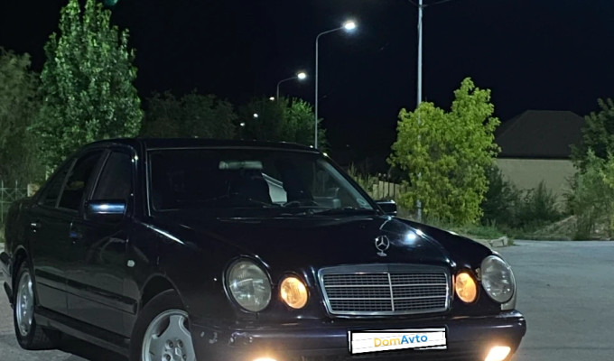 Mercedes-Benz E-Класс 1998 года