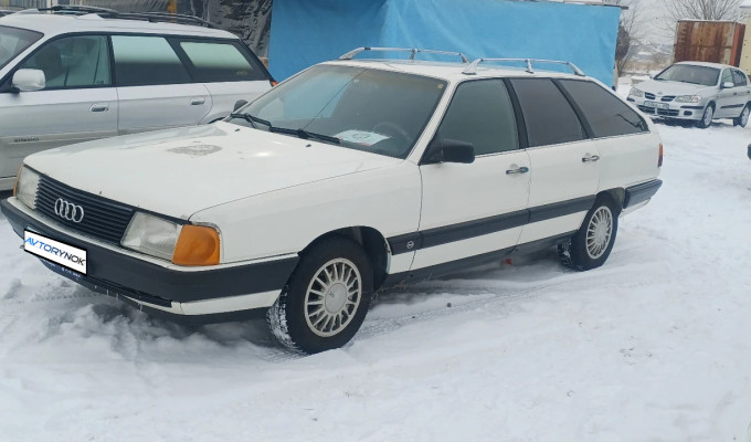 Audi 100 1986 года