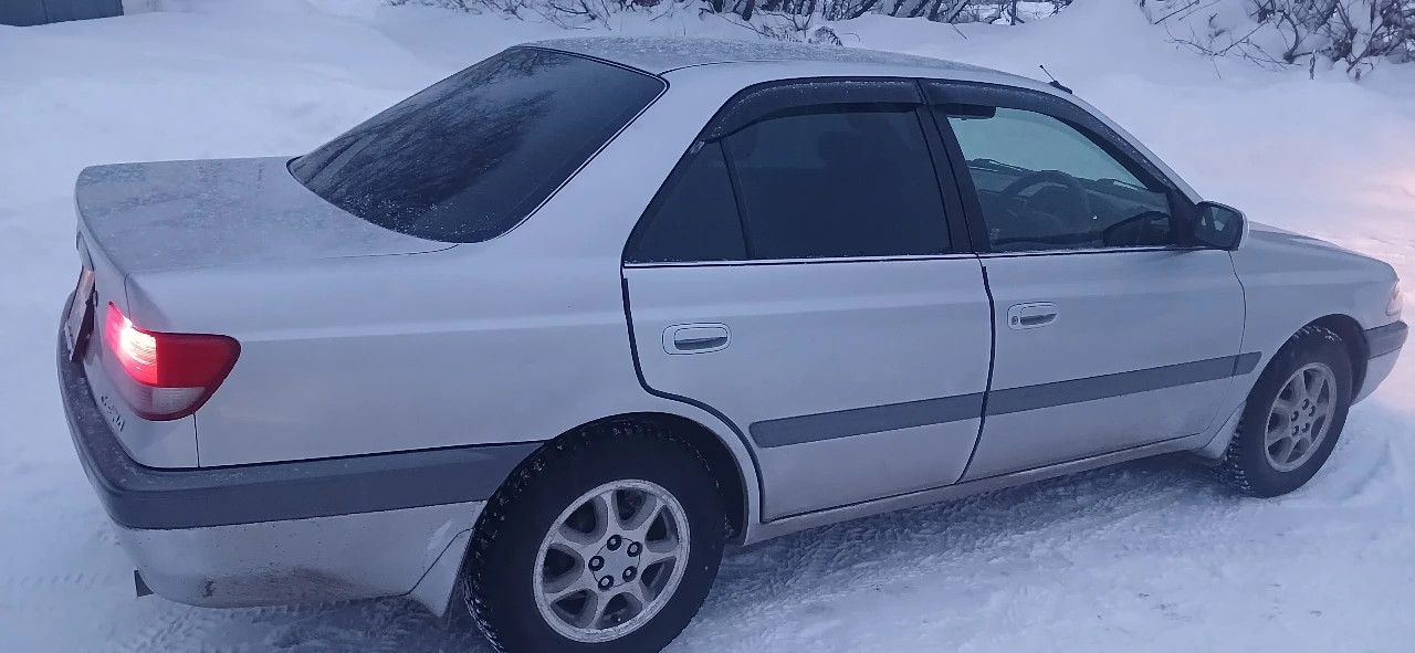 Toyota Carina, 1996