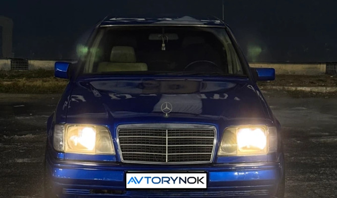 Mercedes-Benz E-Класс 1995 года