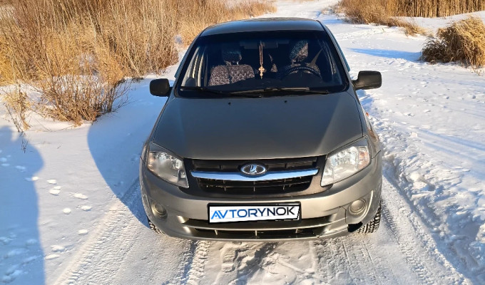 ВАЗ (Lada) Granta 2013 года