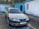 Toyota Avensis 2001 года