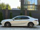 Toyota Camry 2023 года