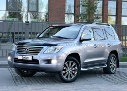 Lexus LX 2010 года