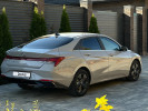 Hyundai Elantra 2022 года